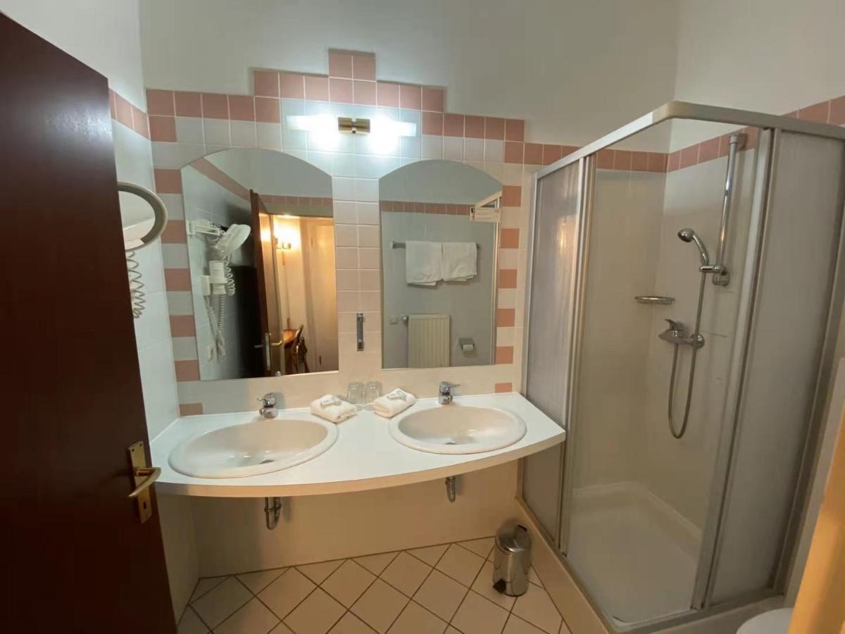 Hotel Kaiser Franz Josef ミルシュタット エクステリア 写真